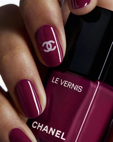 chanel nail polish burgundy|chanel feno nail color.